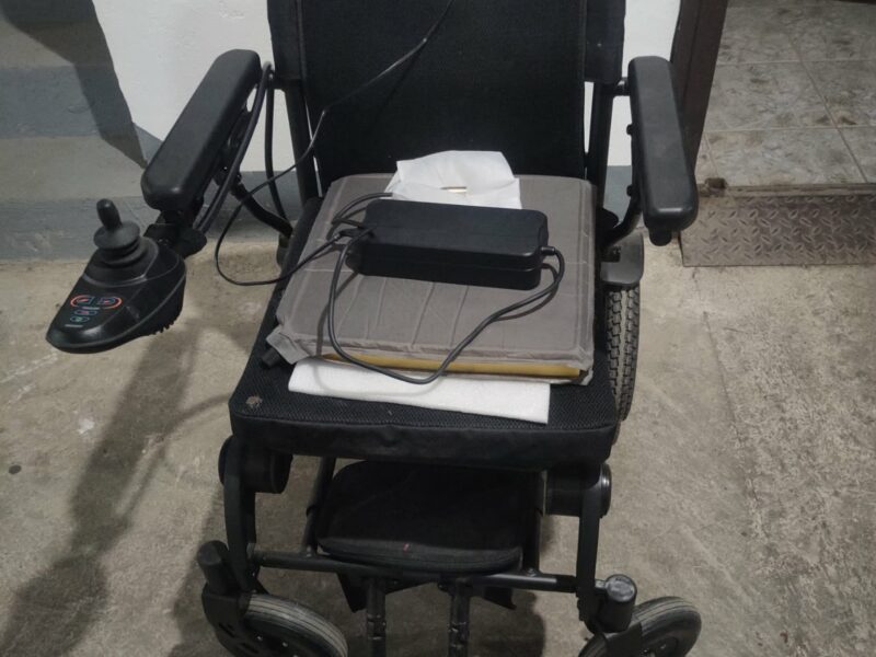 Elektromotorna invalidska kolica QUICKIE