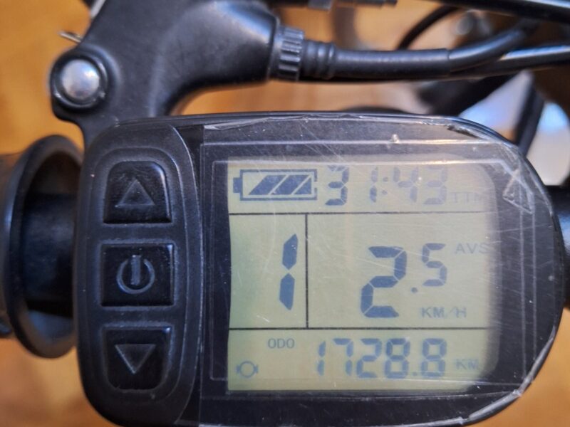 Električni motorić za invalidska kolica