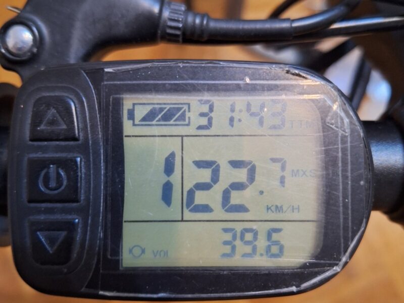 Električni motorić za invalidska kolica