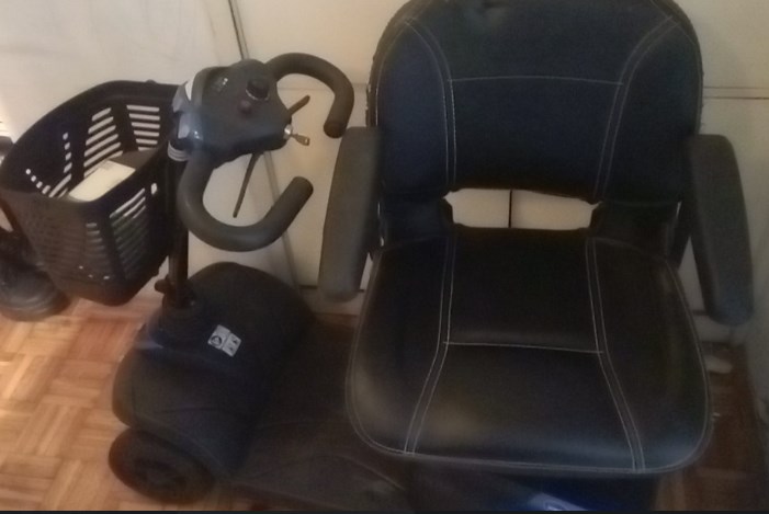 Elektricni skuter za invalide invacare