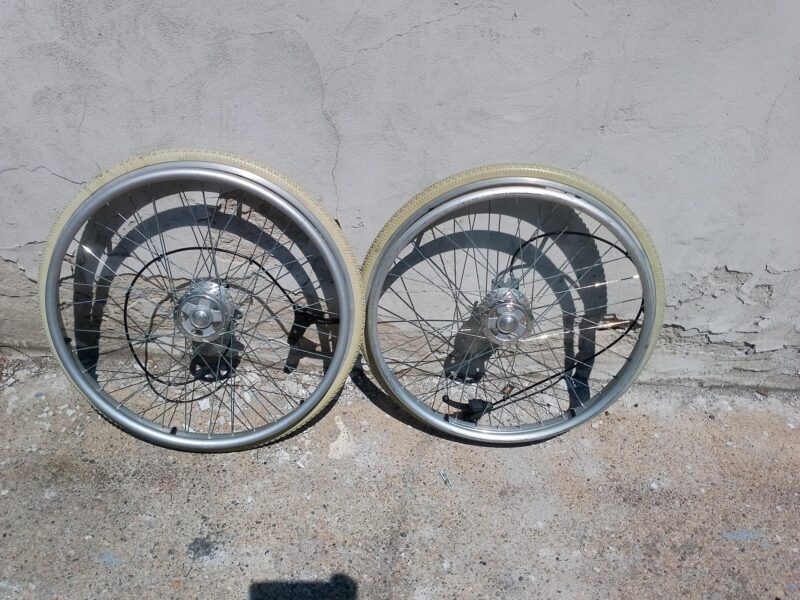 tckovi 24x1 puna guma