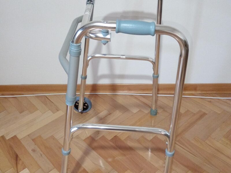 Aluminijumska sklopiva hodalica