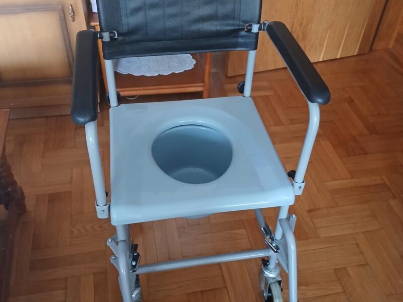 Toalerna stolica