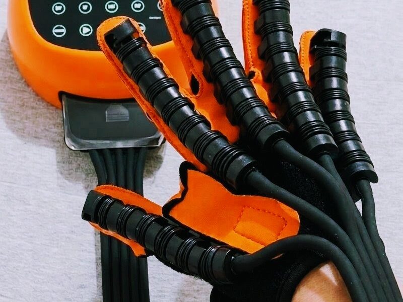 Robotska rukavica za rehabilitaciju šake