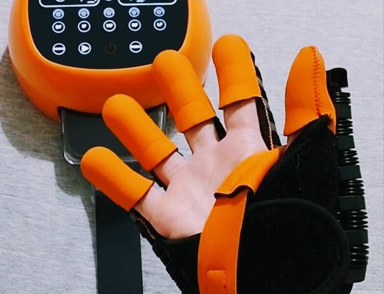 Robotska rukavica za rehabilitaciju šake