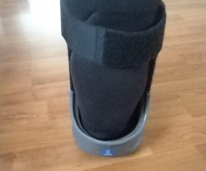 Prodajem ortozu velicina 39-43