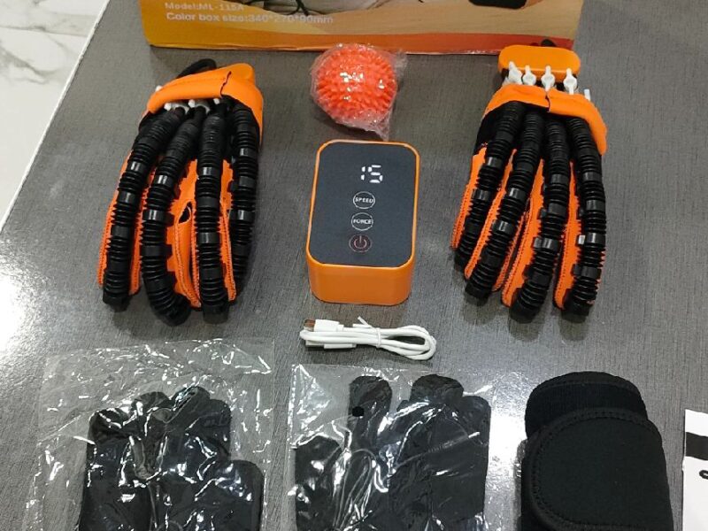 Robotska rukavica za razvoj motorike šake