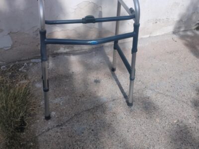 invacare-hodalica sa 4 oslonca
